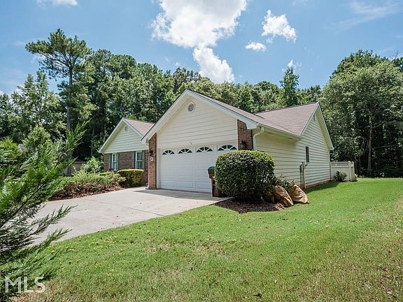 2nd image of 115 Hardwood Dr