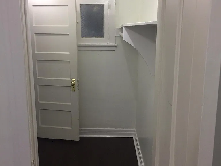 1123 S Cloverdale Ave — Photo 12