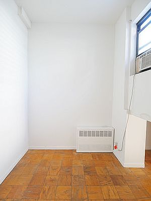5th image of 315 E 85th St APT 6a
