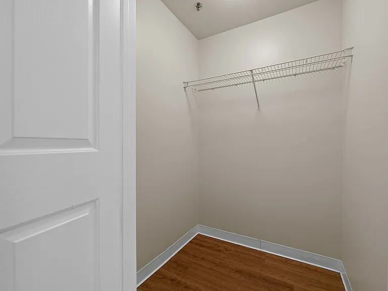 Mission Main — Photo 15