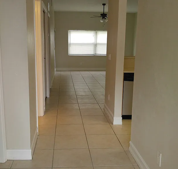 607 SE 13th Pl — Photo 10