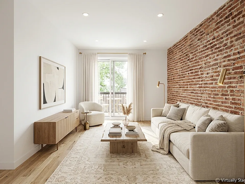 441 Irving Ave #2
