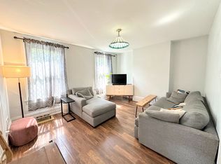 408 Peebles St APT 2, Pittsburgh, PA 15221