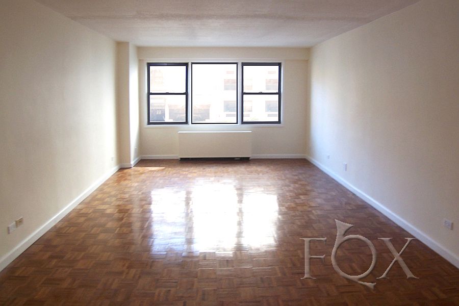 1st image of 1471 3rd Ave #4F