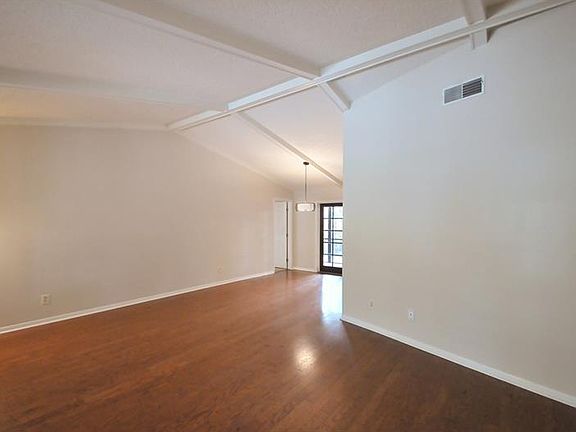 5th image of 2549 Sweetgum Way W
