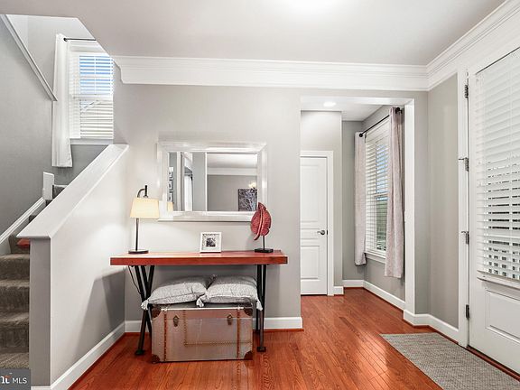 3rd image of 15466 Papillon Pl