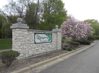 8855 Belfield Rd #23, Crystal Lake, IL 60014