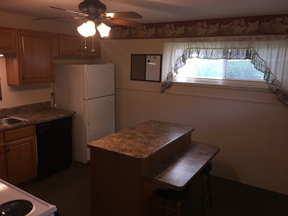 4th image of 3106 Mayfair Dr