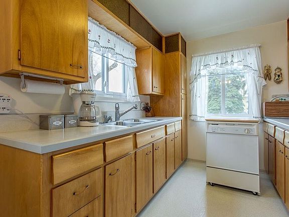 5th image of 4207 Jansma Ave