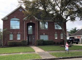 413 Lookout Ln, Dickinson, TX 77539