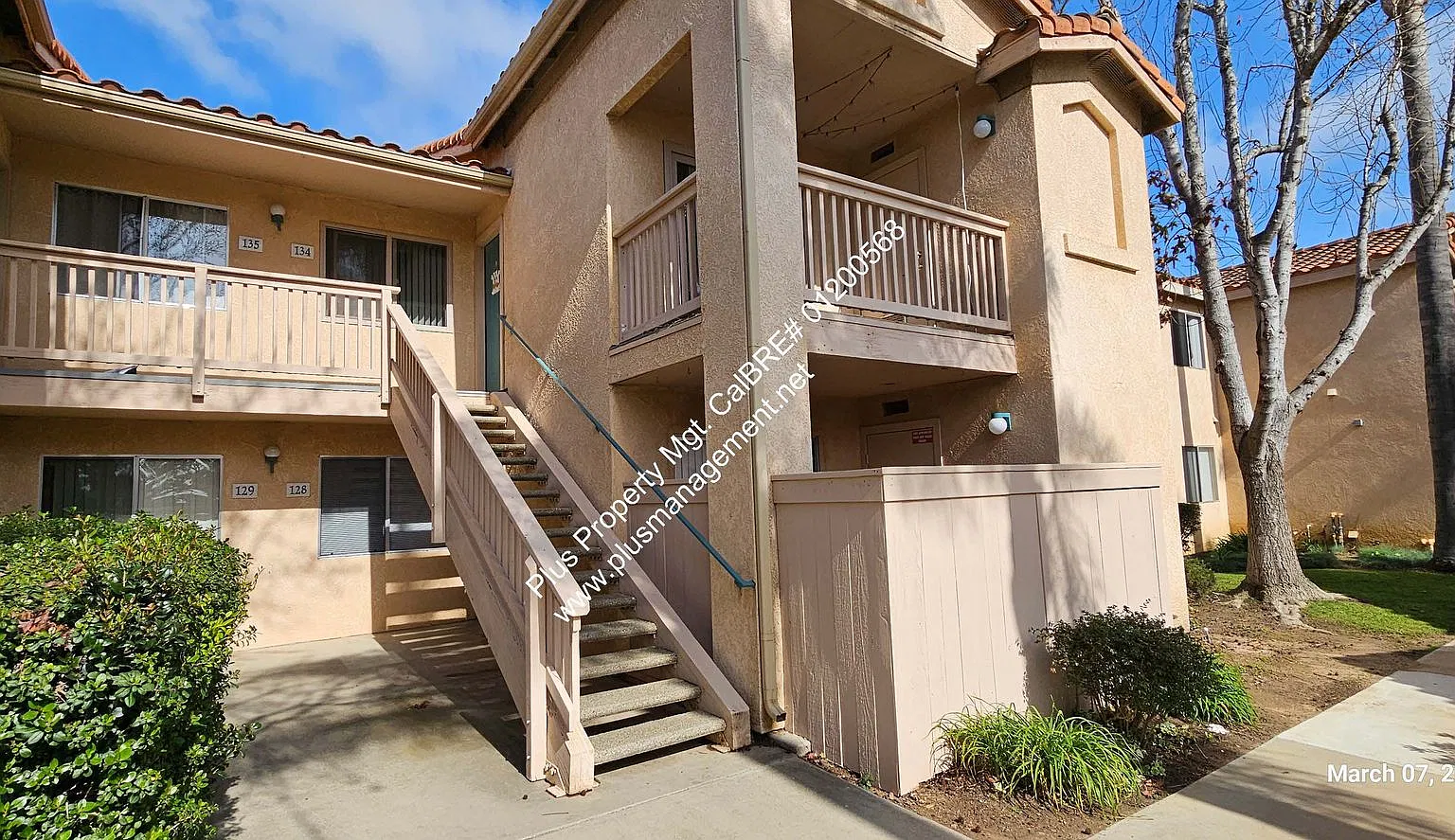 Las Palmas Down Stairs Condo in Gated Community — Photo 1