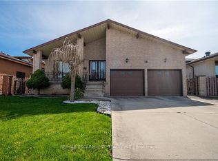 19 Pavarotti Ct, Hamilton, ON L8G 4P8