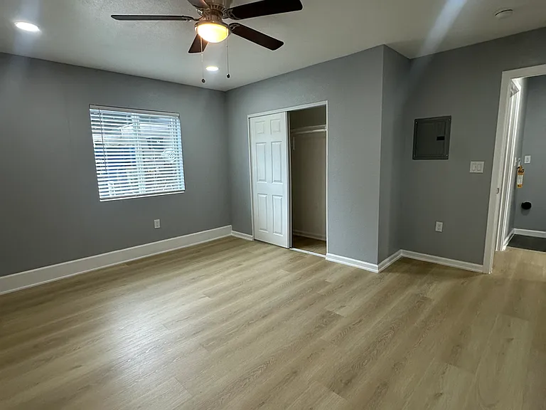 14719 S. Berendo Ave — Photo 6