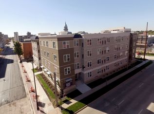 350 E Madison St #101, Springfield, IL 62701