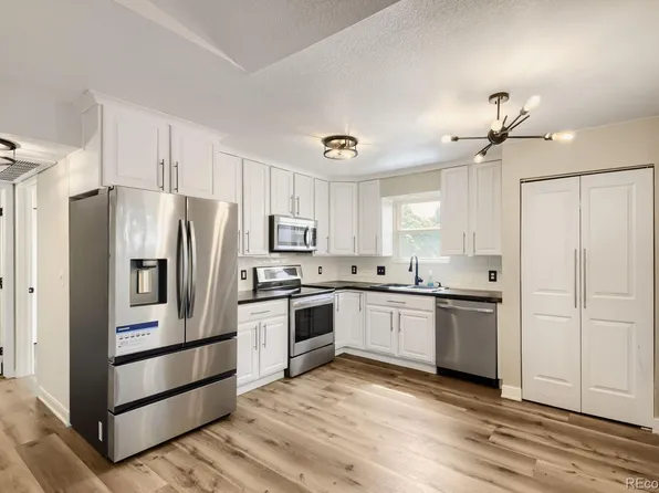 1880 S Cole Street #C8, Lakewood, CO 80228