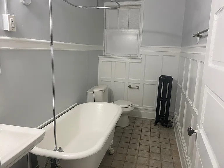 Carolina Apartments — Photo 17