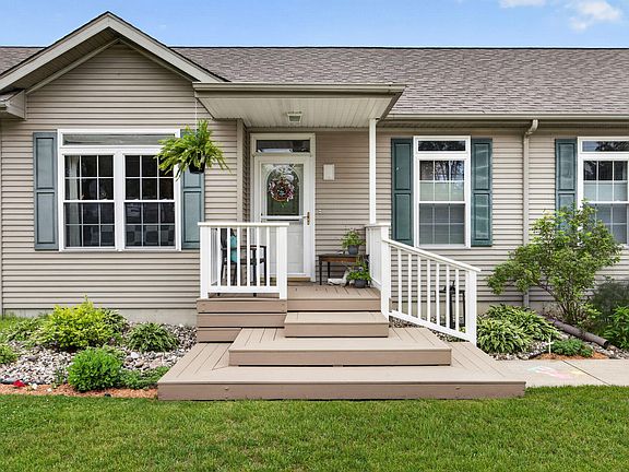2nd image of 20777 Walnut Dr