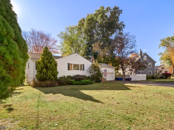 4 Carl Dr, Fairfield Twp., NJ 07004