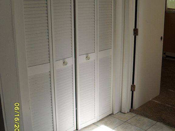 5th image of 2711 W Farrelly Ave