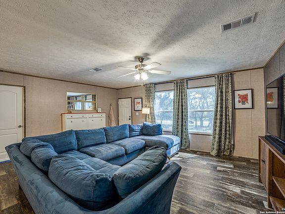 4th image of 122 Northlake Dr