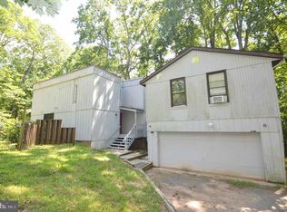 11219 Goldflower Ct, Fairfax Station, VA 22039