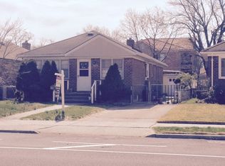 26316 80th Ave, Floral Park, NY 11004