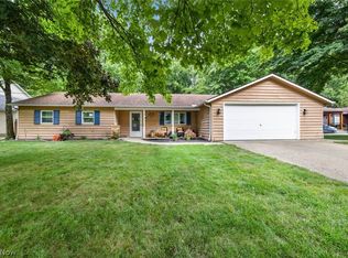 1135 Royal Dr, Amherst, OH 44001