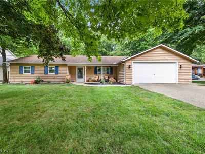 1135 Royal Dr, Amherst, OH, 44001