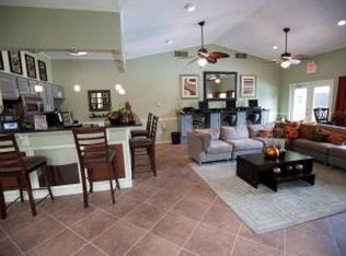 3701 Northgreen Ave APT 907, Tampa, FL 33624