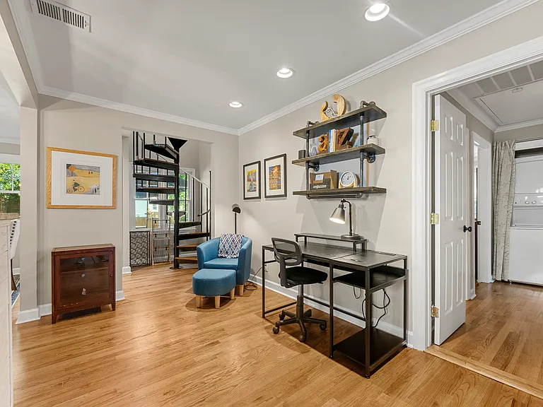 371 Deering Rd NW — Photo 9