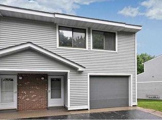 3206 Valley Ridge Dr, Eagan, MN 55121