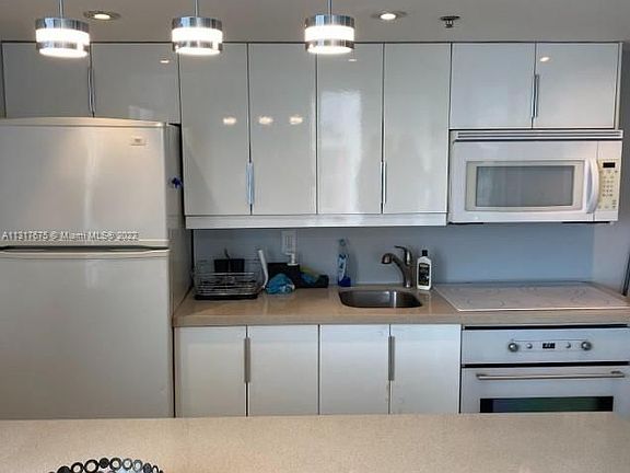 2nd image of 1255 Collins Ave APT 606