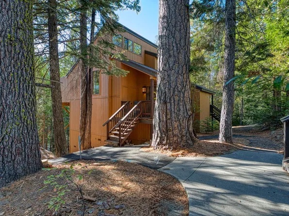 40744 Oakwoods Ln, Shaver Lake, CA 93664