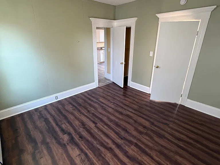 98 Glen St #2 — Photo 9