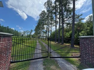 516 Robnshers Pl, Ridgeville, SC 29472