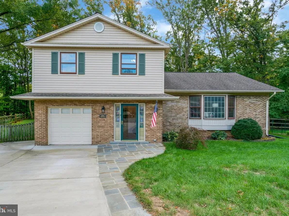 4318 Dahill Pl, Alexandria, VA 22312