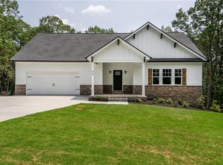 99 Mulberry Cir, Jasper, GA 30143