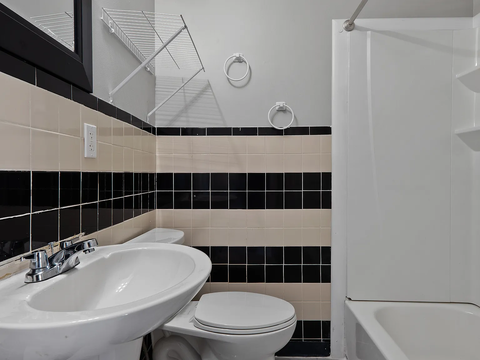 1 bed, 740 sqft, $1,775 — Photo 4