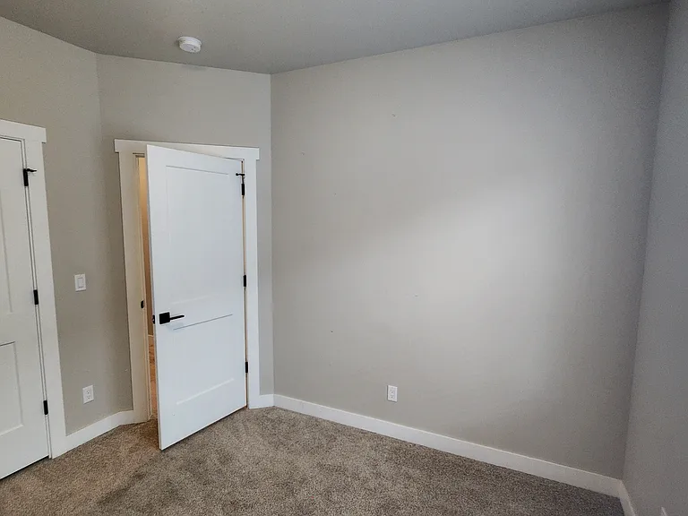 829 Pilot Knob Ave — Photo 15