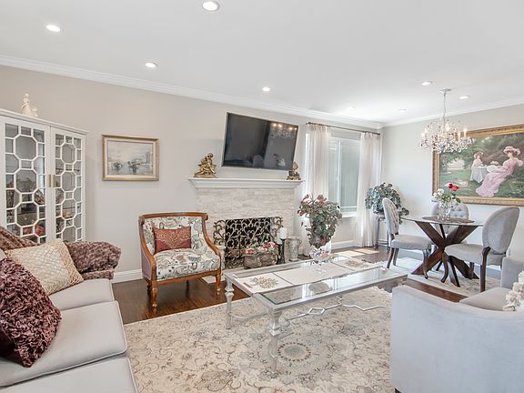 4th image of 5894 Garces Ave
