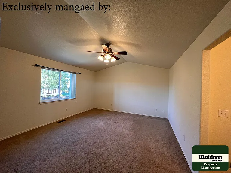 5807 Poudre Way — Photo 33