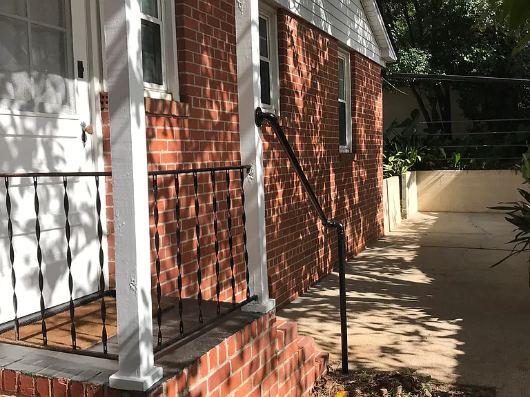 611 Gunter St — Photo 30
