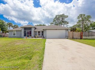 782 Simon St SE, Palm Bay, FL 32909
