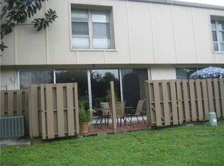 860 NW 81st Ter #7, Plantation, FL 33324