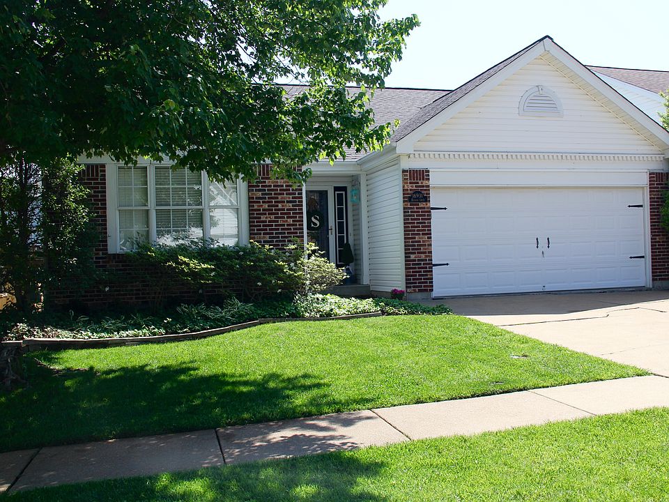 1st image of 16931 Hickory Crest Dr