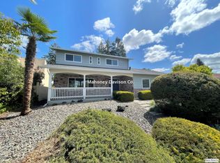 5692 Davis Cir, Rohnert Park, CA 94928