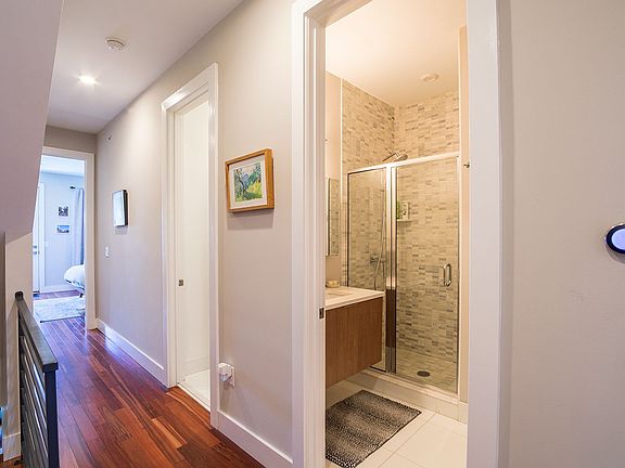 5th image of 1842 Frankford Ave #2
