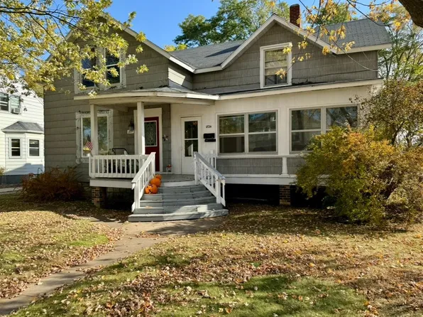1722 Shore Dr, Marinette, WI 54143