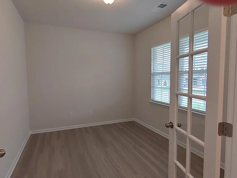 147 Haddonsfield Dr — Photo 10