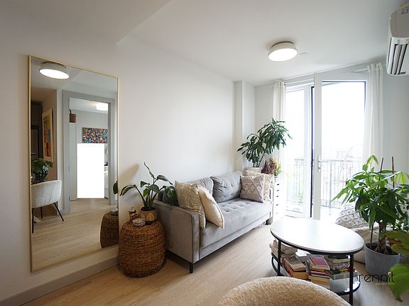 5th image of 2809 Clarendon Rd #600